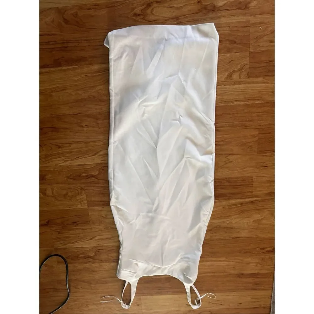Zara sexy white long dress size medium stretch with cutout on the back